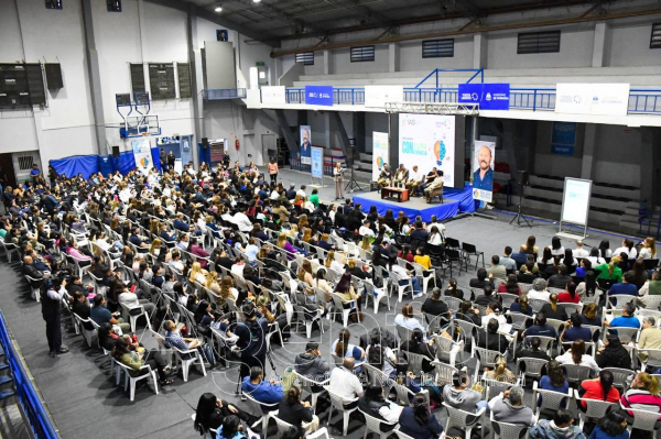 Siguen los encuentros para docentes de todos los niveles educativos en el ciclo de formación en educación digital