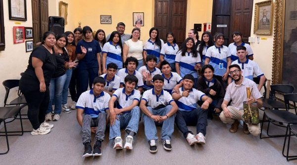 Estudiantes del barrio Namqom participaron de un encuentro intercultural en el Museo Hist�rico y Regional