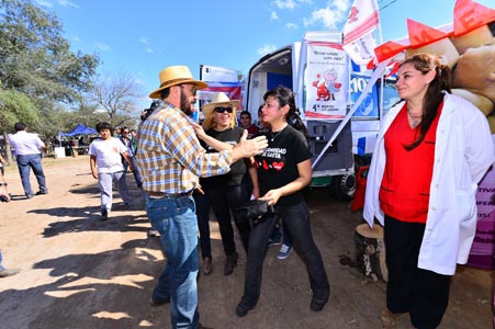 La Expo Rural de Las Lomitas cont con una carpa de salud.