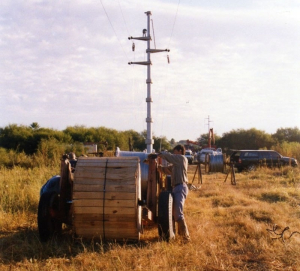 Anuncian obra elctrica para la comunidad de Chico Dawadan.