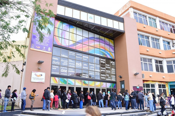 El festival de teatro continua a sala llena.