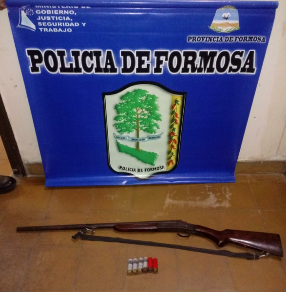 Laguna Blanca.  Amenazó de muerte a su ex mujer y terminó detenido tras un allanamiento donde además se secuestró un arma de fuego.