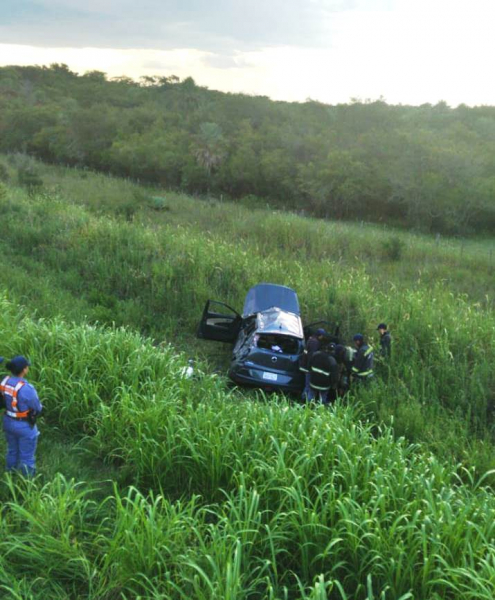 Dos hombres de 71 a�os fallecieron tras un despiste y vuelco sobre la RN N� 11