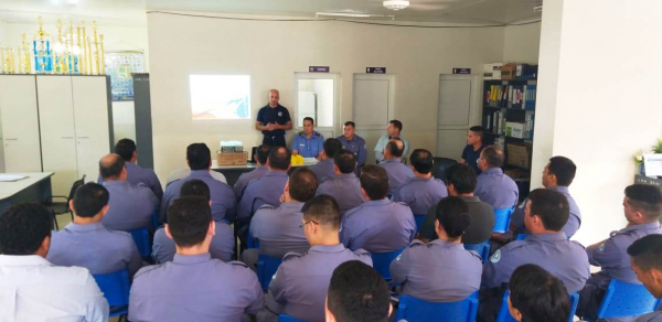 Personal Policial de Laguna Blanca recibi� una charla educativa sobre el programa de promoci�n de salud y prevenci�n de enfermedades Cr�nicas no transmisibles