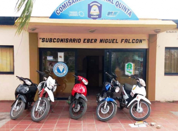 Distrito 5: grupo de inadaptados en motocicletas  atacaron y lesionaron  a dos efectivos policiales