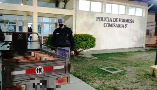 La Polica detuvo a un hombre que intentaba robar ladrillos