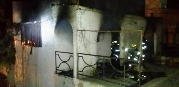 Incendio provoc cuantiosos daos en la habitacin de  la planta alta de una casa en el barrio Virgen del Rosario