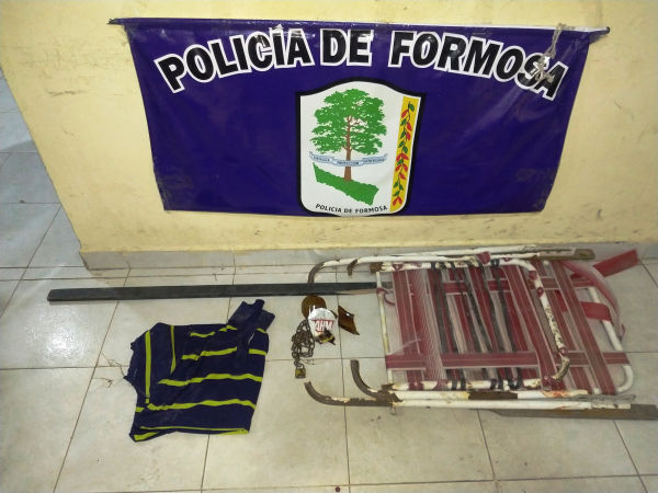 Lote 111: Tras un hecho de desorden,  la Polic�a aprehendi� a  cuatro personas y secuestr� elementos contundentes