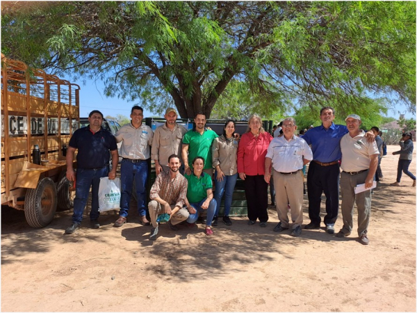 CEDEVA de Laguna Yema capacit en ganadera y entreg reproductores caprinos a productores de la zona