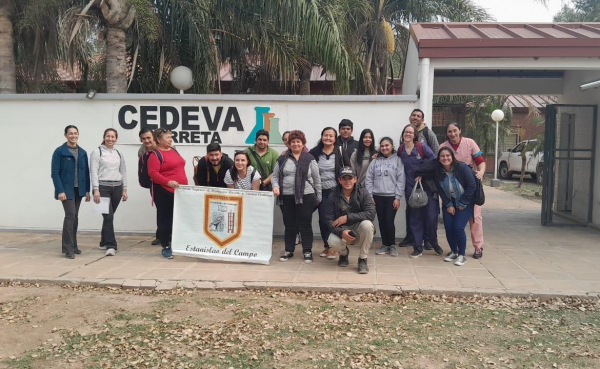 El CEDEVA de Ibarreta, recibi la visita de estudiantes a sus laboratorios