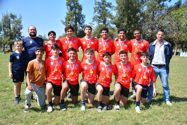 Aguar con el oro en rugby