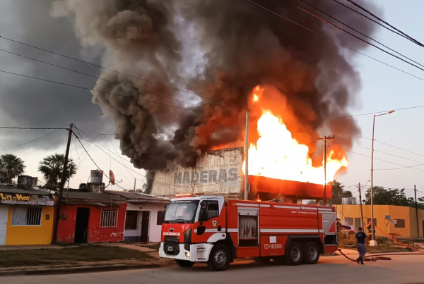 TENTATIVA DE FEMICIDIO: Un hombre incendi su vivienda y la Polica lo detuvo