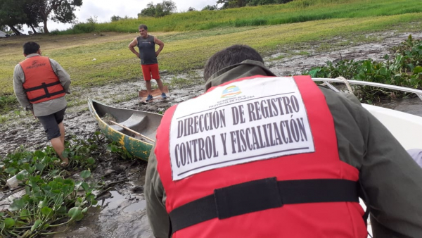 Se realizan controles en los ros por veda total extraordinaria