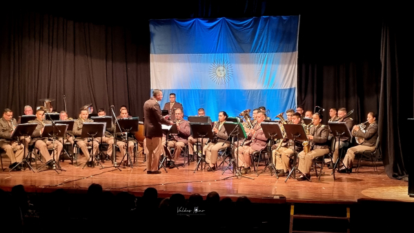 Velada Patriótica en el Teatro de la Ciudad