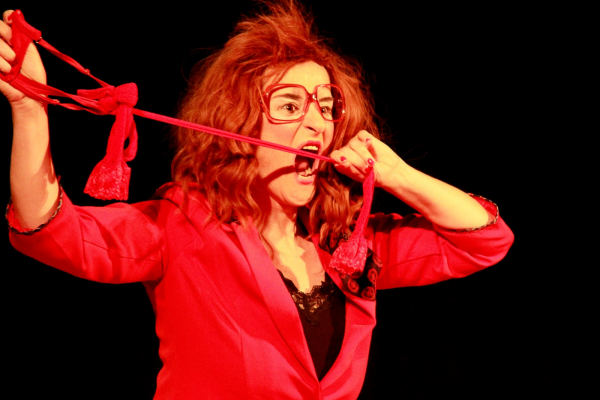 VOLVER. Tragicomedia del retorno.