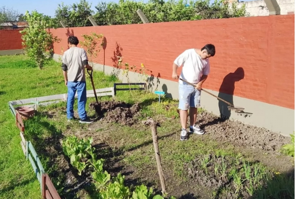 ¡POR TODAS PARTES... HUERTA!