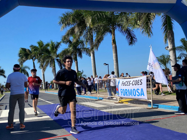 Se realizó la tradicional maratón por el Mes del Estudiante en la Costanera capitalina