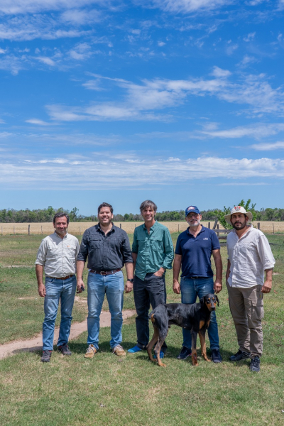 Visita del ministro de la Producción y Ambiente a desarrollo agrícola en Subteniente Perín
