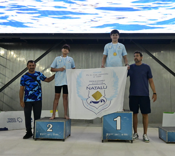 Bajó el telón con acuatlón y natación