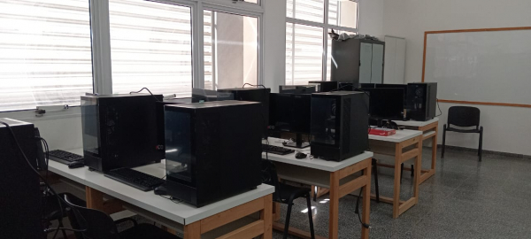 El Instituto Polit�cnico Formosa incorpor� nuevo equipamiento para la sala de inform�tica del CEFMA