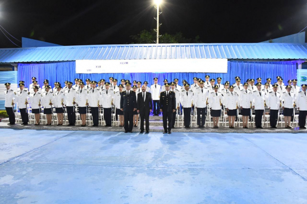 El gobernador Insfr�n presidi� el acto de egreso de 67 nuevos oficiales ayudantes de la Polic�a de Formosa