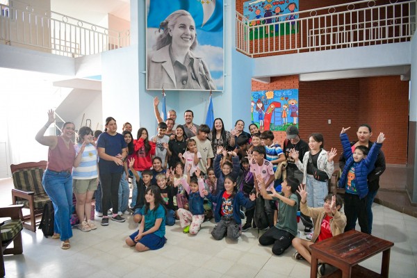 Con la presencia de ni�os de Piran�, inici� nuevo modulo de colonia de vacaciones