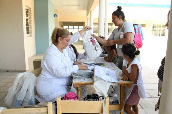 EPEP N� 548: Trabajaron en la organizaci�n y entrega de kits en la primera semana �ulica