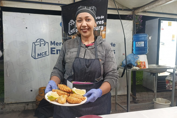 Herradura disfrut� de la segunda edici�n de la Fiesta de la Empanada de Pescado de R�o