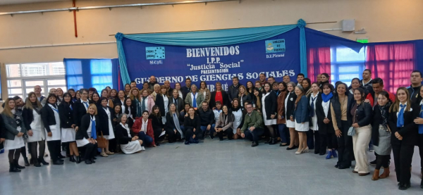 Presentaron en Pirané el cuaderno de Ciencias Sociales para el segundo ciclo