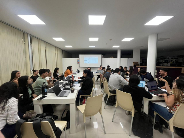 Coordinadores y tutores participaron de una jornada de trabajo para fortalecer la implementación del Programa Puente 2026