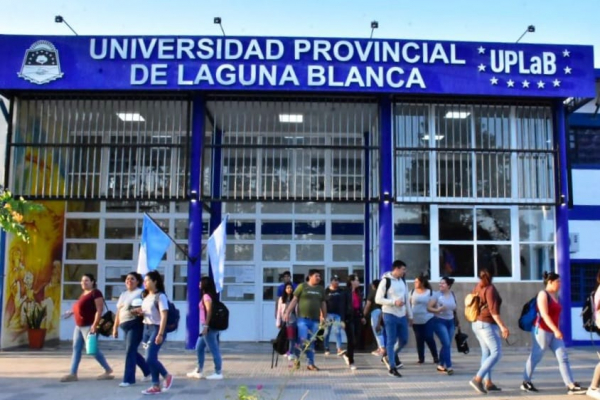 Insfr�n celebr� el nuevo aniversario de la Universidad Provincial de Laguna Blanca