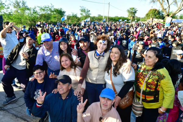 Gran celebraci�n en el barrio Namqom por el D�a de las Infancias