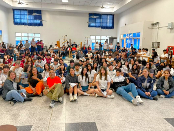 Mes de la Juventud: Adolescentes y jóvenes toman la palabra en espacios de participación y escucha