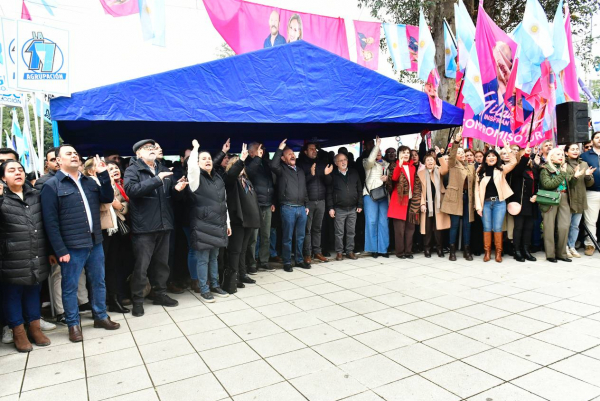 Insfr�n encabez� el homenaje a Per�n a 52 a�os de su fallecimiento