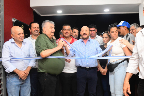 El gobernador Insfrán inauguró las obras del Club Independiente de El Colorado y dio apertura al Torneo de la Amistad
