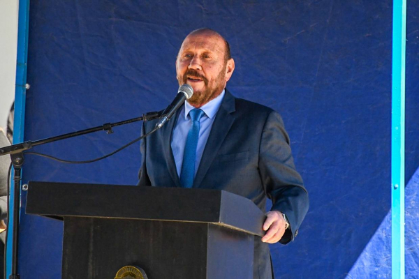 Insfrán en Laguna Blanca: