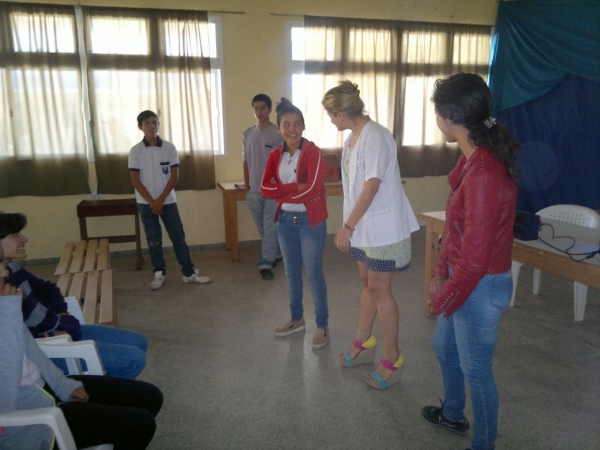 Acoso escolar entre pares y herramientas comunicacionales