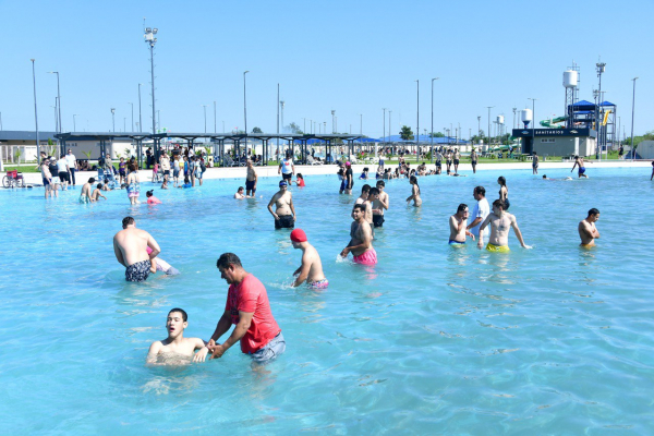 Mes de la Inclusi�n: Alumnos de escuelas especiales disfrutaron del Parque Acu�tico
