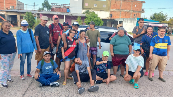 Personas con discapacidad disfrutan de las colonias de vacaciones en Formosa