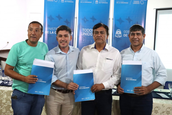 Capacitacin y Mesa de Trabajo entre el Ministerio de la Comunidad y el Instituto de Comunidades Aborgenes