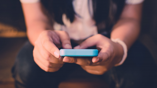 La Línea 102 incorpora WhatsApp para mejorar la protección de infancias y adolescencias.