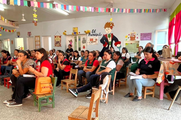 Capacitacin continua para el personal de los Centros de Desarrollo Infantil en proteccin infantil