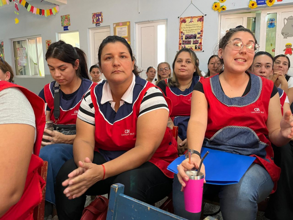 Capacitacin continua para el personal de los Centros de Desarrollo Infantil en proteccin infantil