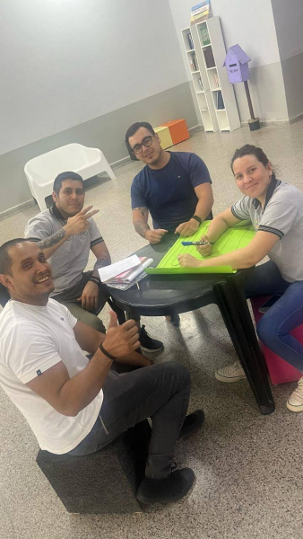UNIENDO SABERES