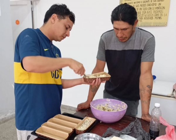 CURSO AUXILIAR GASTRONÓMICO