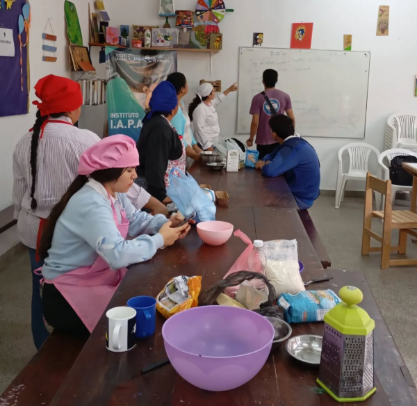 CURSO AUXILIAR GASTRONÓMICO