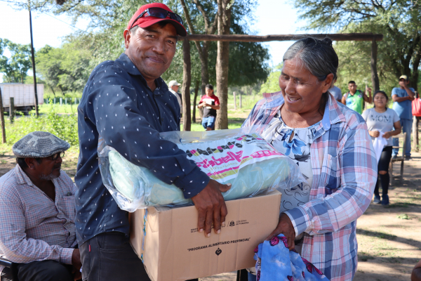 Continúa la asistencia del Gobierno de Formosa a las familias afectadas por la emergencia hídrica