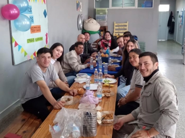 6 AÑOS JUNTO AL PORVENIR