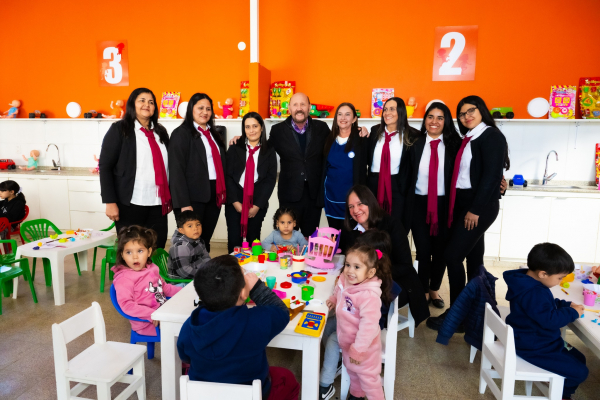 El Gobernador inauguró el CDI de Laguna Naineck, una obra de 