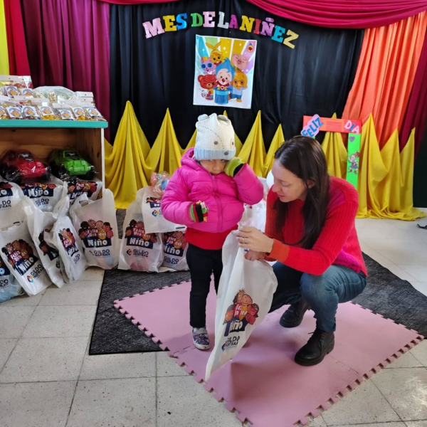 ENTREGA DE JUGUETES POR EL MES DE LAS INFANCIAS